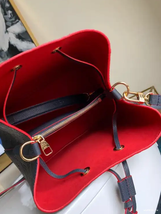 WIS MM NEONOE LOUIS VUITTON 0518